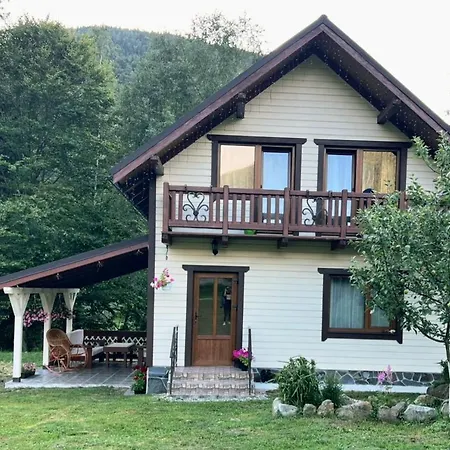 хата край села * Татаров