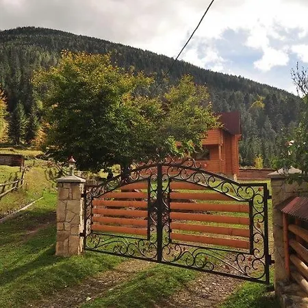 хата край села Вилла