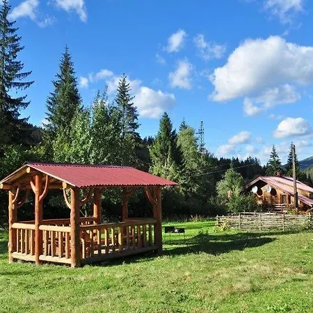Вилла хата край села Татаров